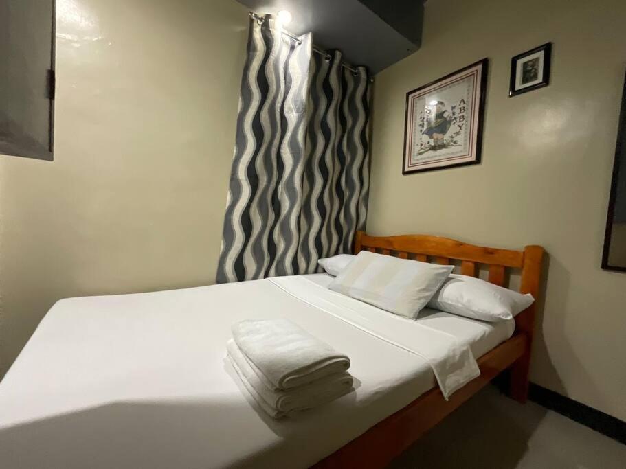 Antipolo Staycation & Transient Affordable Condo Unit By Myra Room photo